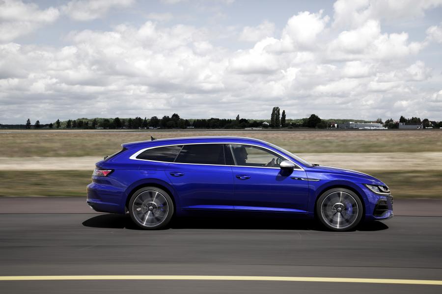  Volkswagen Arteon Shooting Brake R 2020 года  (WW) (фото 5 из 33)
